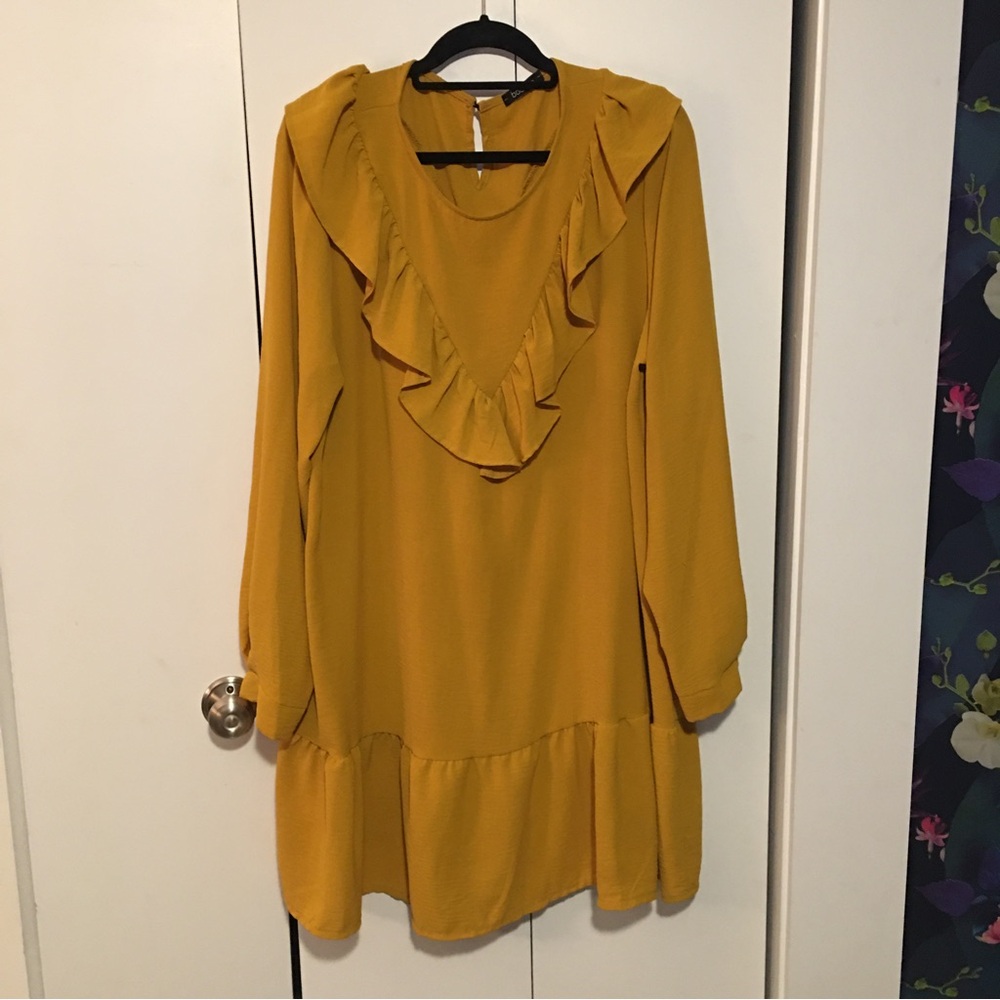 BooHoo Ruffle Dress / Top Mustard/Gold Size 2X Preowned